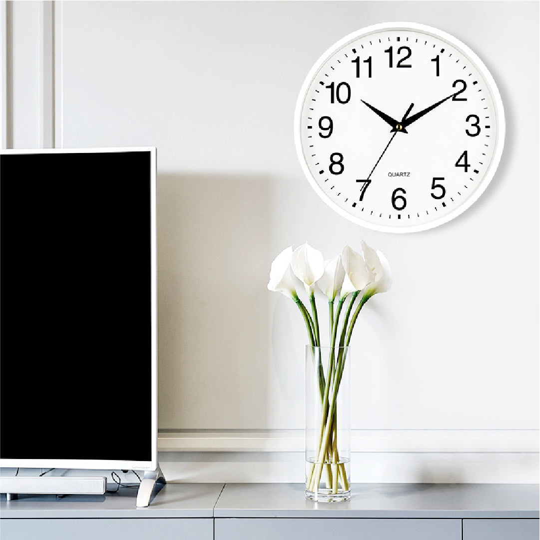 Quartz Basic Wall Clock Round Vintage Analogue  30 cm White